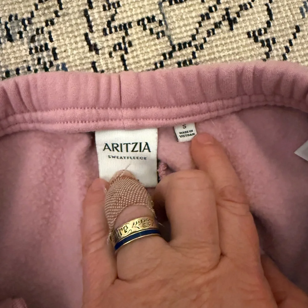 Aritzia Pink Mega Flutter Sweatpants Wide Leg Small - Picture 4 of 4